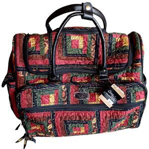 NEW Donna Sharp Set Quilted Patchwork Roller Carry On 19” Travel Bag Crossbody